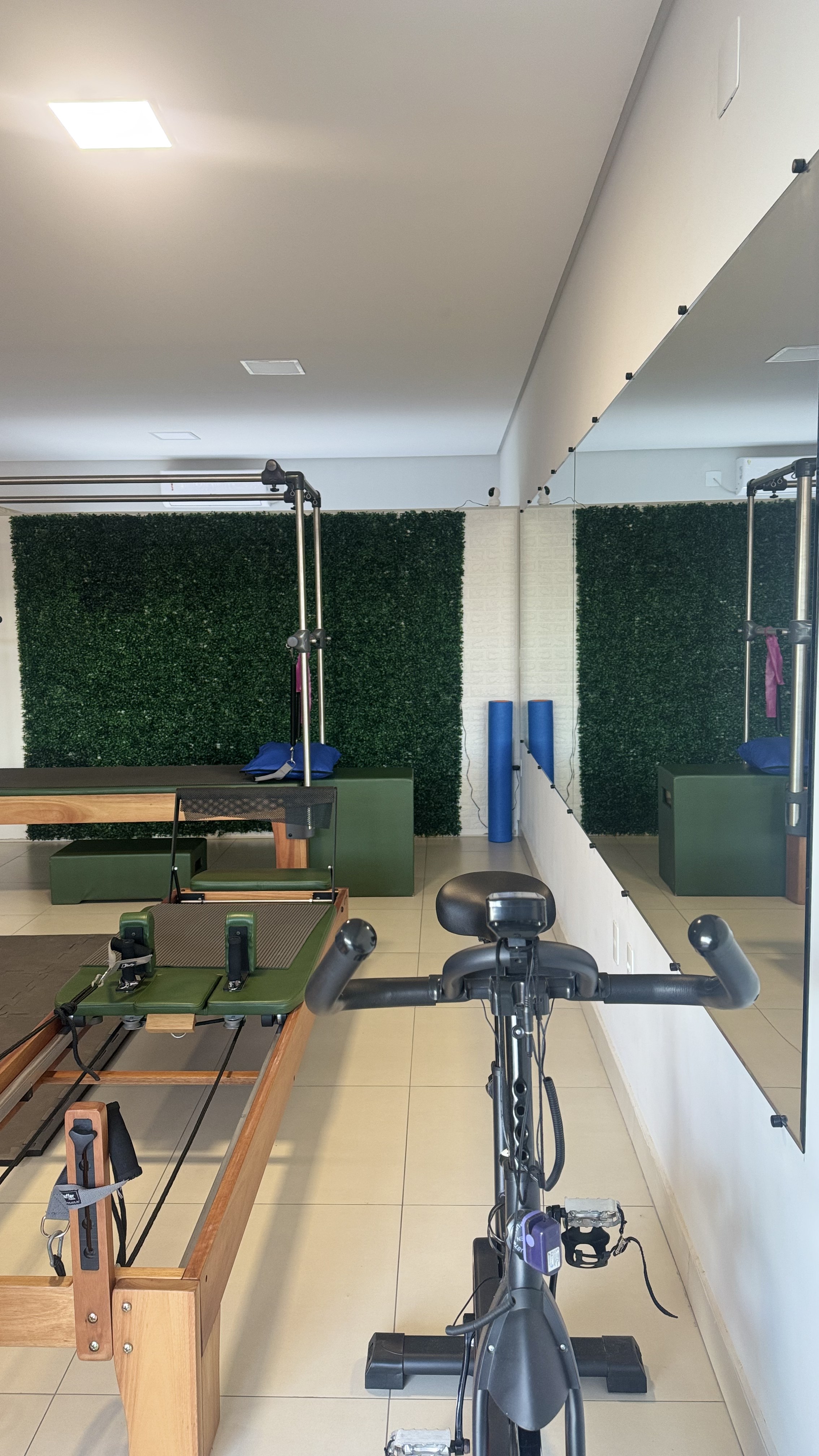 Reformer e aparelhos profissionais de Pilates
